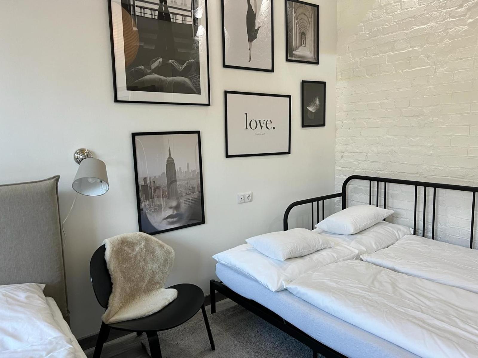 Great Living Apartments カルロヴィ・ヴァリ エクステリア 写真