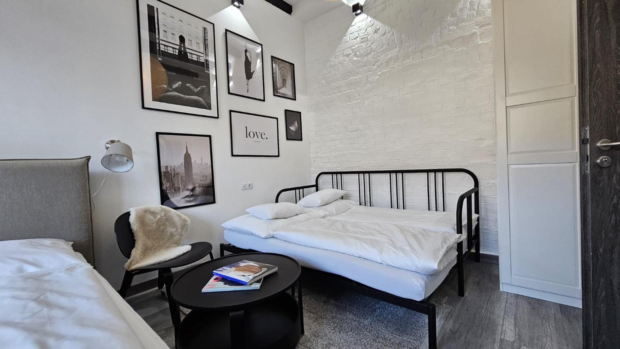 Great Living Apartments カルロヴィ・ヴァリ エクステリア 写真